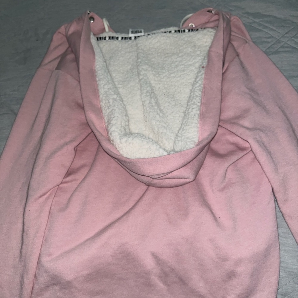 Size: Small - Picture 3 of 3